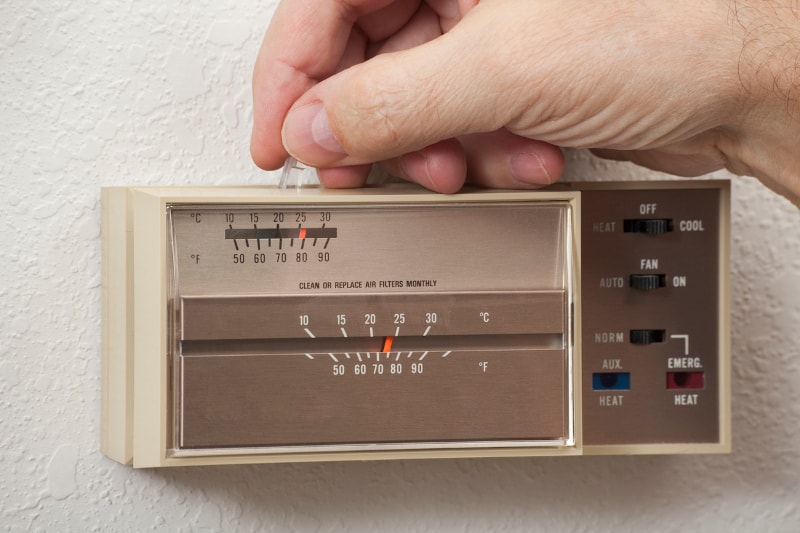 3 Issues Caused by Outdated Thermostats in Forsyth, IL